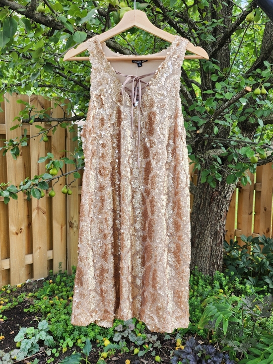 gianni bini black and gold sequin dress | Dresses | Gianni Bini Sz M Laceup Shift Cocktail attire